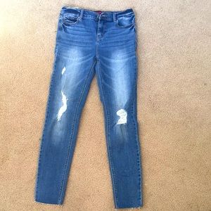 medium wash skinny jeans
